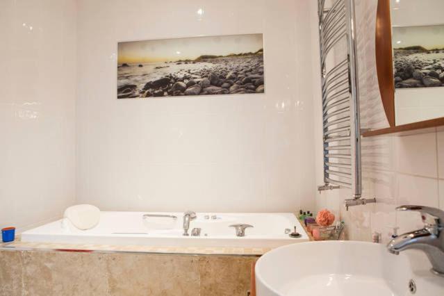 Arvalee Retreat With Outdoor Hottub Bed & Breakfast Omagh Eksteriør bilde